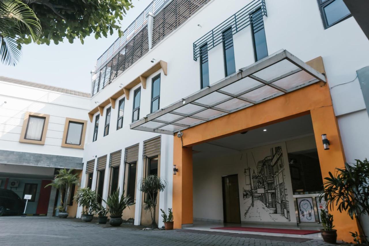 Votel Hotel تولونغاغونغْ المظهر الخارجي الصورة